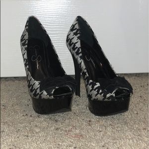 Jessica Simpson high heels